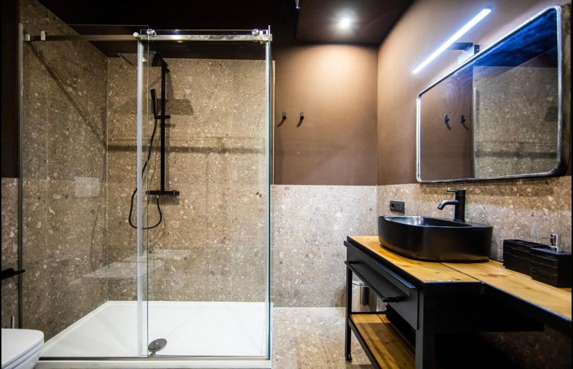 New Amazing Mono Located In Moscova District From Moscova Suites Apartments Group Milão Exterior foto
